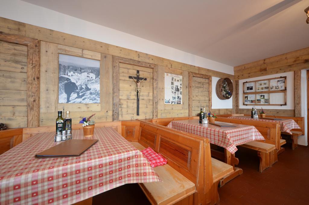 Hotel Rifugio Fronza Alle Coronelle - Koelner Huette à Nova Levante Extérieur photo
